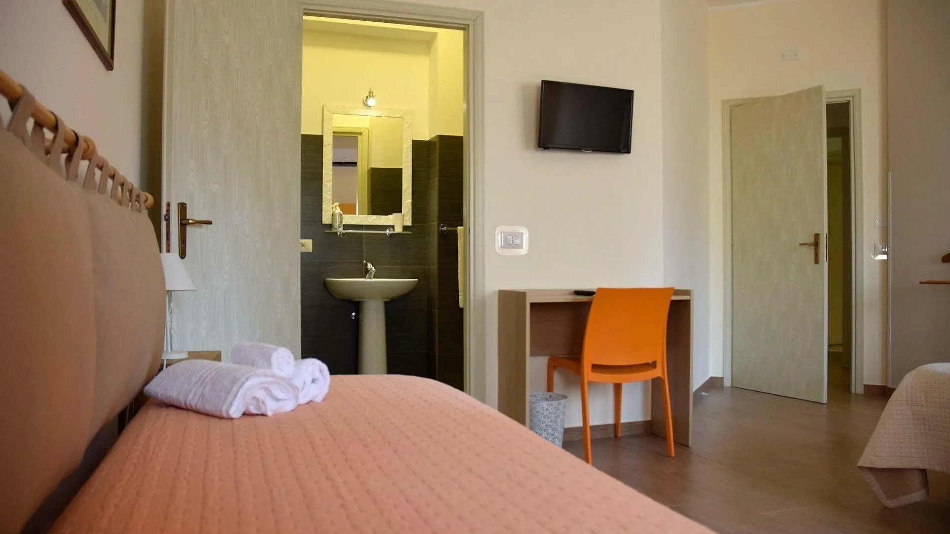 B&B Mazara Central New Mazara del Vallo 0*,  Italy